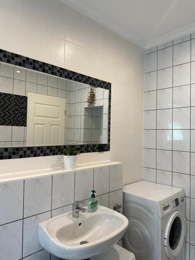 Luxury Apartment Amina Siedlung Schonwalde Esterno foto